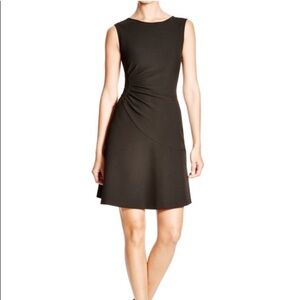 Diane Von Furstenberg Dayna Black Ruched Gathered Business Casual Dress Size 6